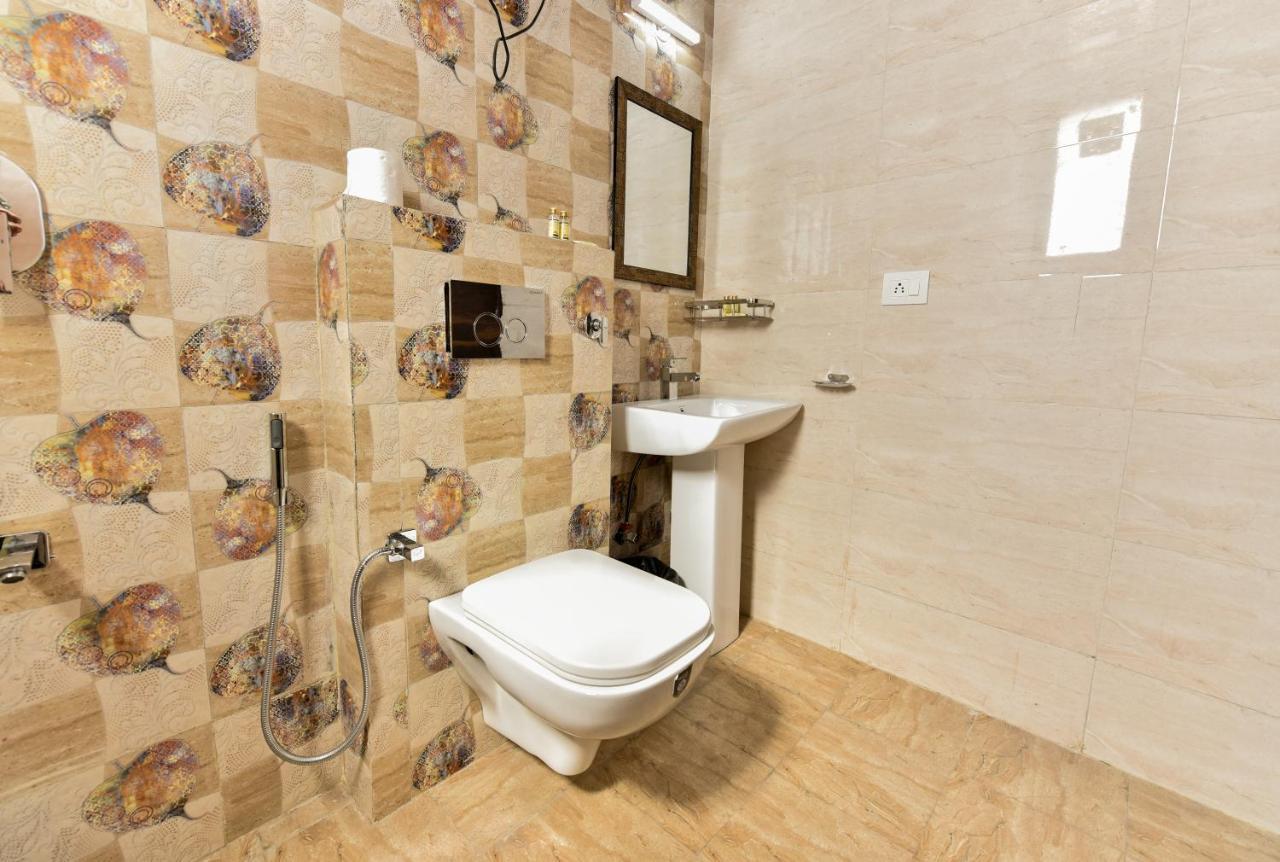 Hotel Luxury Collection Ґурґаон Екстер'єр фото