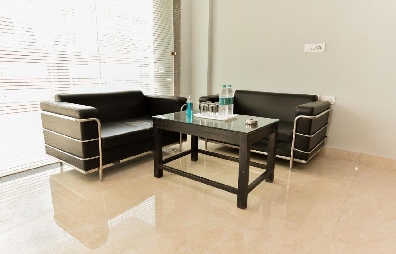 Hotel Luxury Collection Ґурґаон Екстер'єр фото