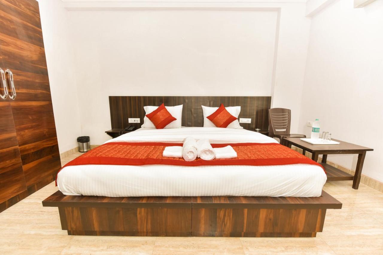 Hotel Luxury Collection Ґурґаон Екстер'єр фото