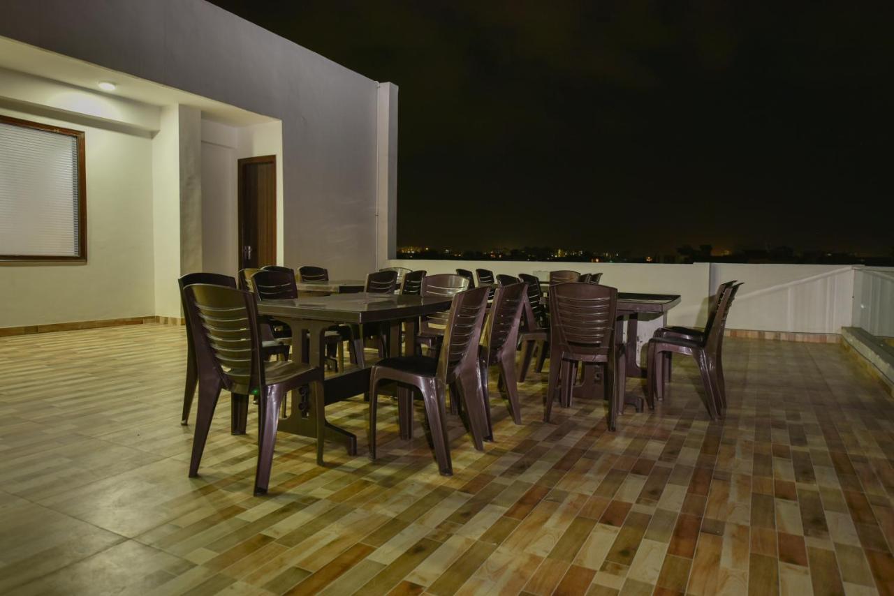 Hotel Luxury Collection Ґурґаон Екстер'єр фото