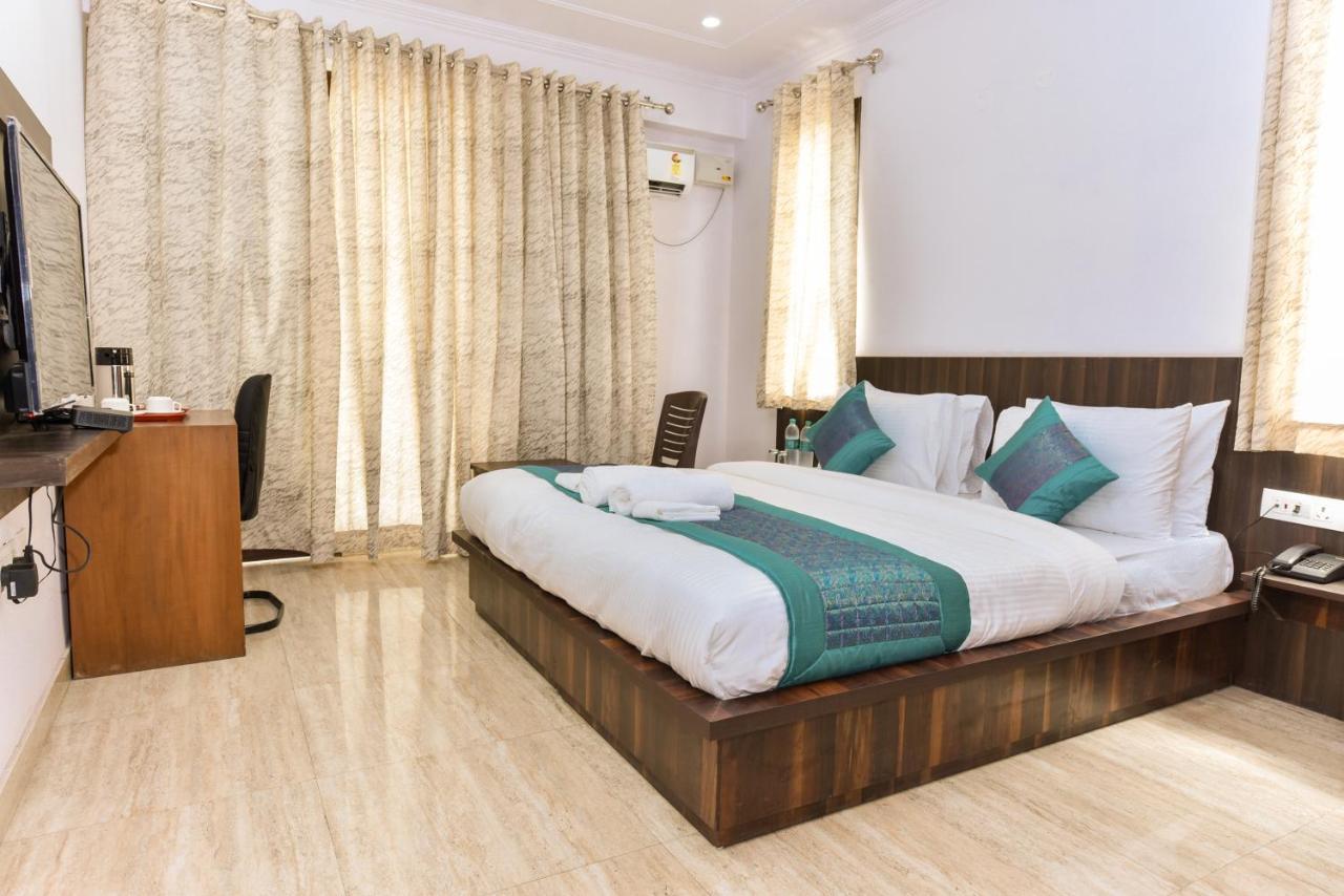 Hotel Luxury Collection Ґурґаон Екстер'єр фото